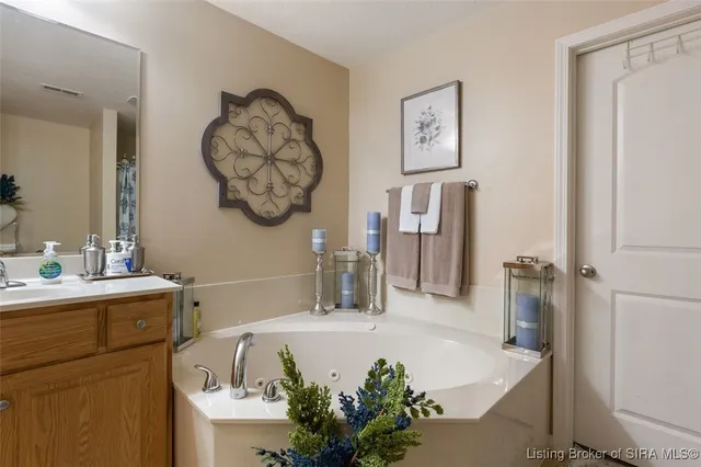 $263,900 | 1918 Majestic Meadows Drive, Clarksville, IN 47129