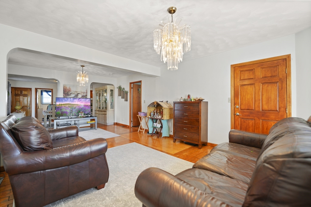 464 Lawton Street Fall River, MA 02721 - Photo 6 of 27 Gallery Image 6