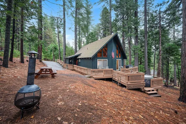 $450,000 | 1760 Medina Drive, Arnold, CA 95223