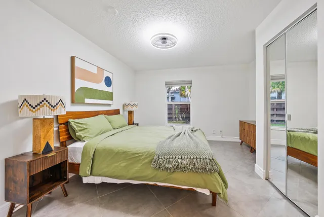 $10,000 | 15129 Harriet Avenue, Jupiter, FL 33458