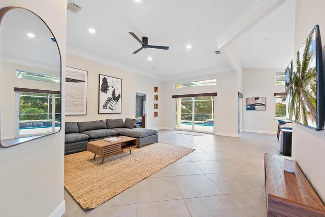 $10,000 | 15129 Harriet Avenue, Jupiter, FL 33458