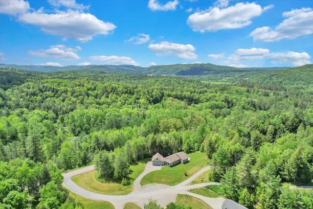 $760,000 | 49 Hemlock Circle, Jericho, VT 05465