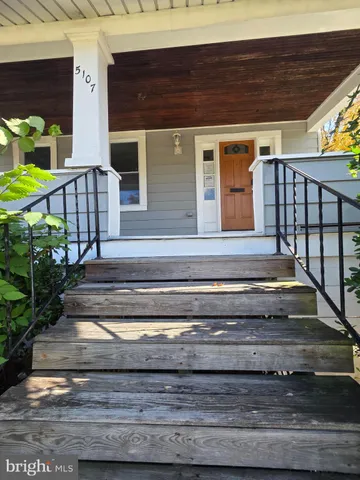 a view of entryway front door