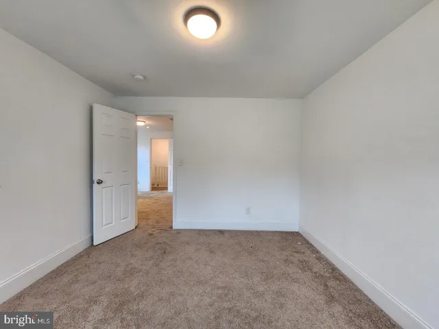 an empty room with an empty space