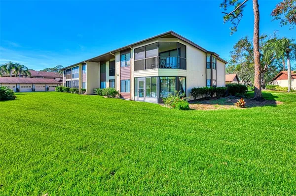 $4,000 | 5761 Avista Drive, Unit 5761, Sarasota, FL 34243