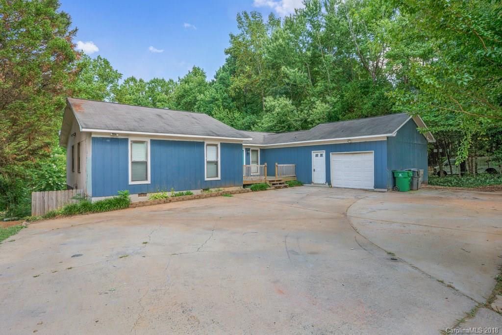 6740 Alanbrook Road Charlotte, NC 28215 - Photo 1 of 18