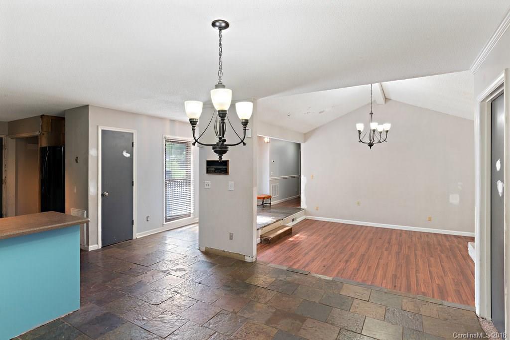6740 Alanbrook Road Charlotte, NC 28215 - Photo 6 of 18