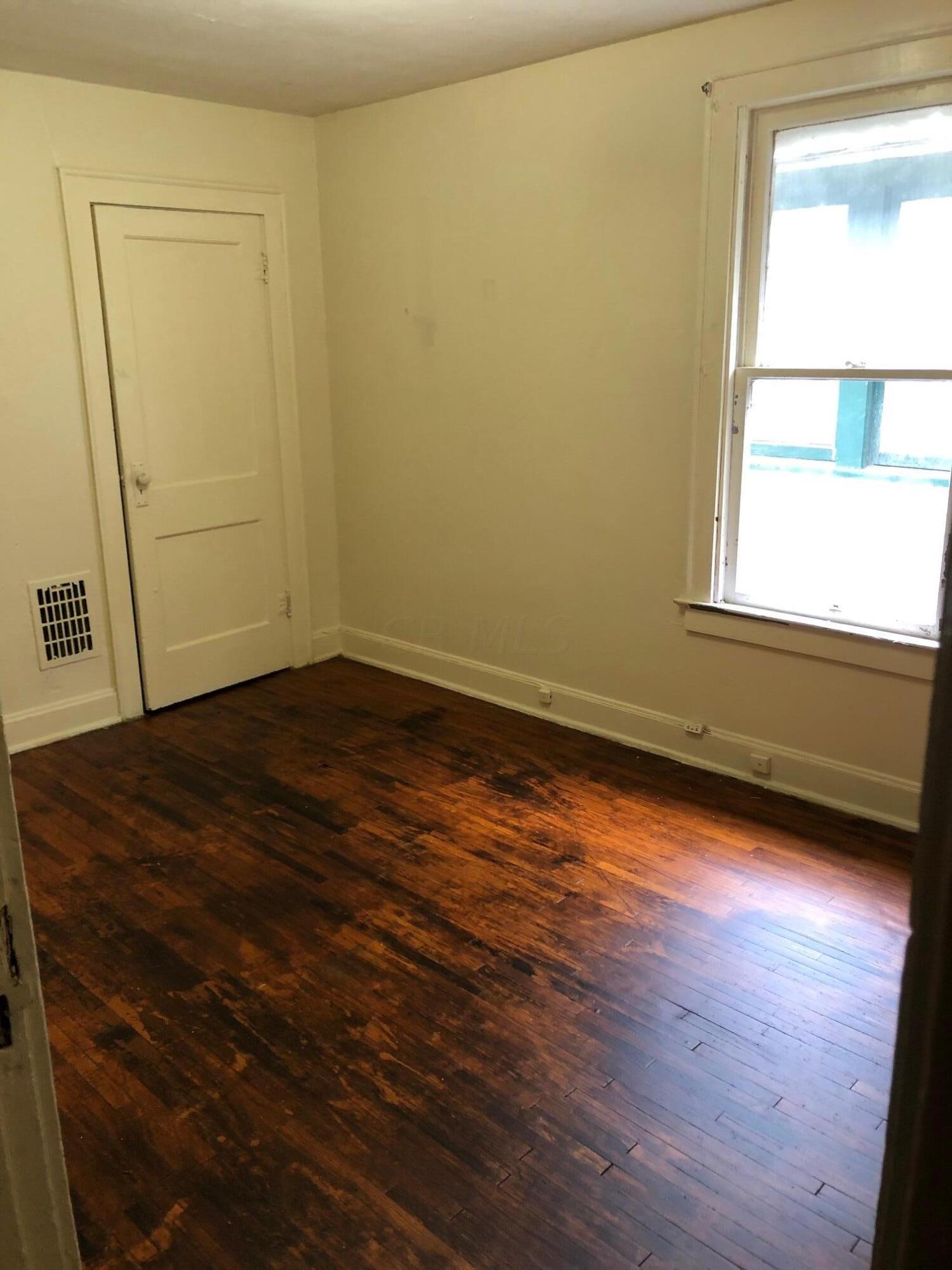 1181 Lockbourne Road, Unit 1183 Columbus, OH 43206 - Photo 12 of 17