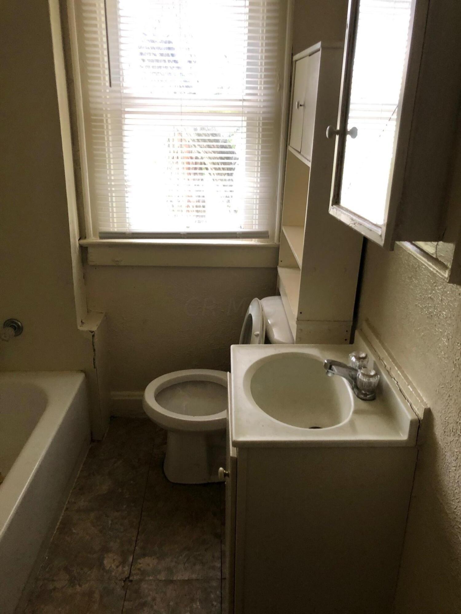 1181 Lockbourne Road, Unit 1183 Columbus, OH 43206 - Photo 14 of 17
