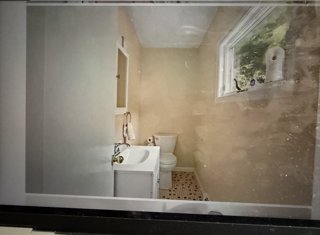 128 Salem Road, Unit 1 Billerica, MA 01821 - Photo 2 of 5