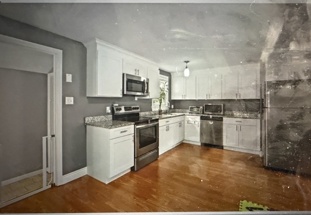 128 Salem Road, Unit 1 Billerica, MA 01821 - Photo 4 of 5