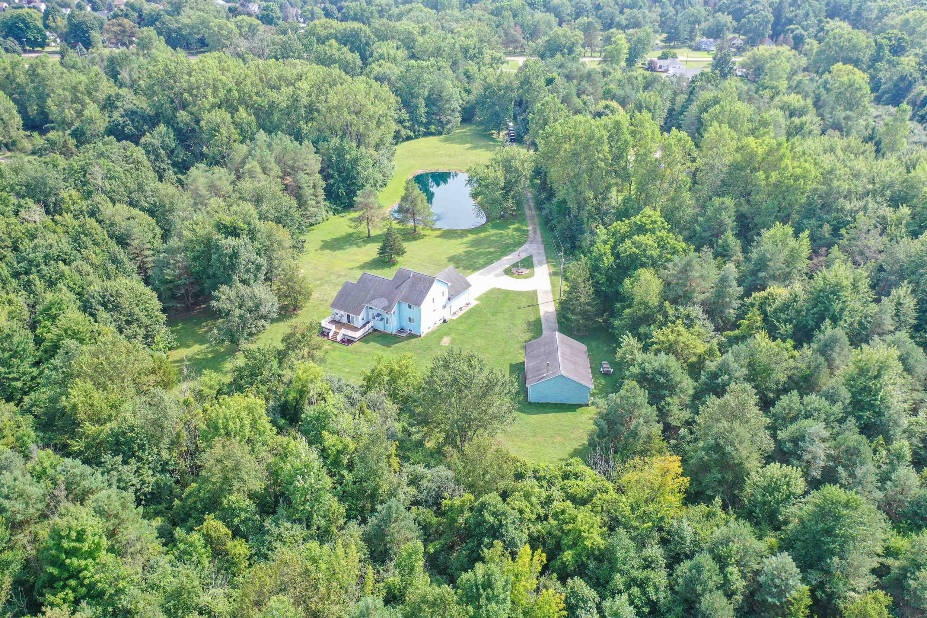 6127 East Potter Road Davison, MI 48423 - Photo 37 of 49 50185510-88bbb520-bebf-45b0-89fa-b680b831fe6e.JPG
