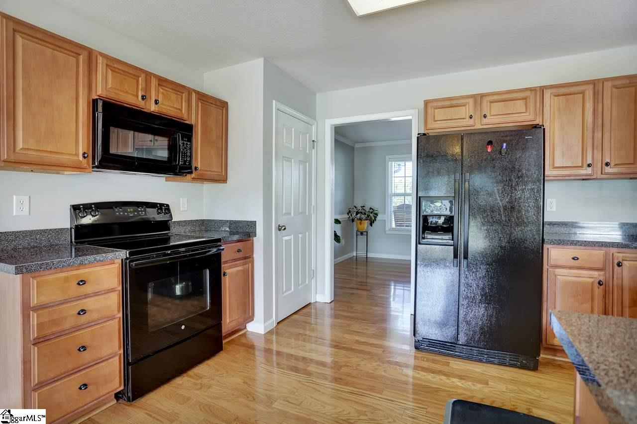 135 Dillard Road Duncan, SC 29334 - Photo 10 of 31 Gallery Image 10