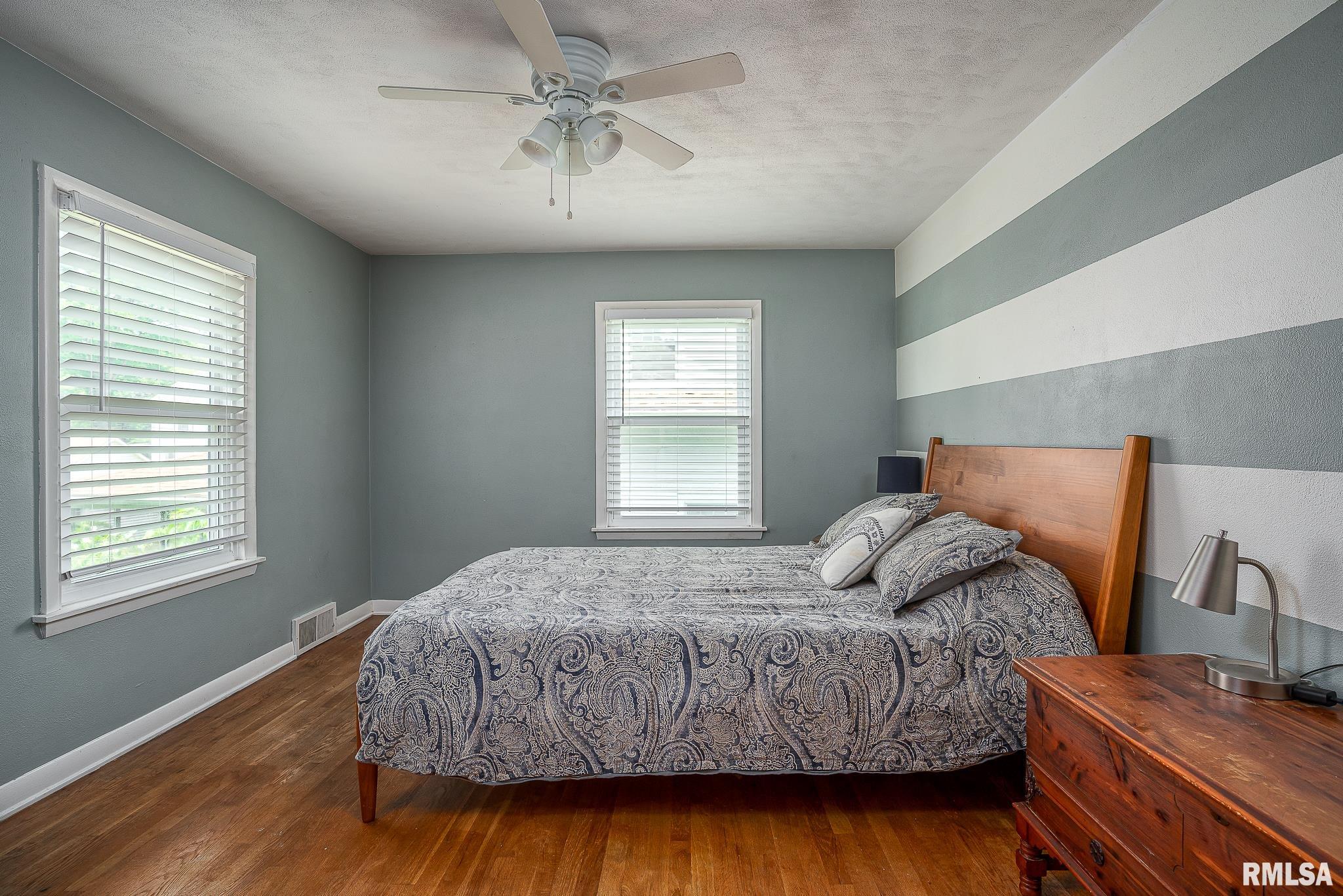 2522 Middle Road Davenport, IA 52803 - Photo 9 of 15 Gallery Image 9