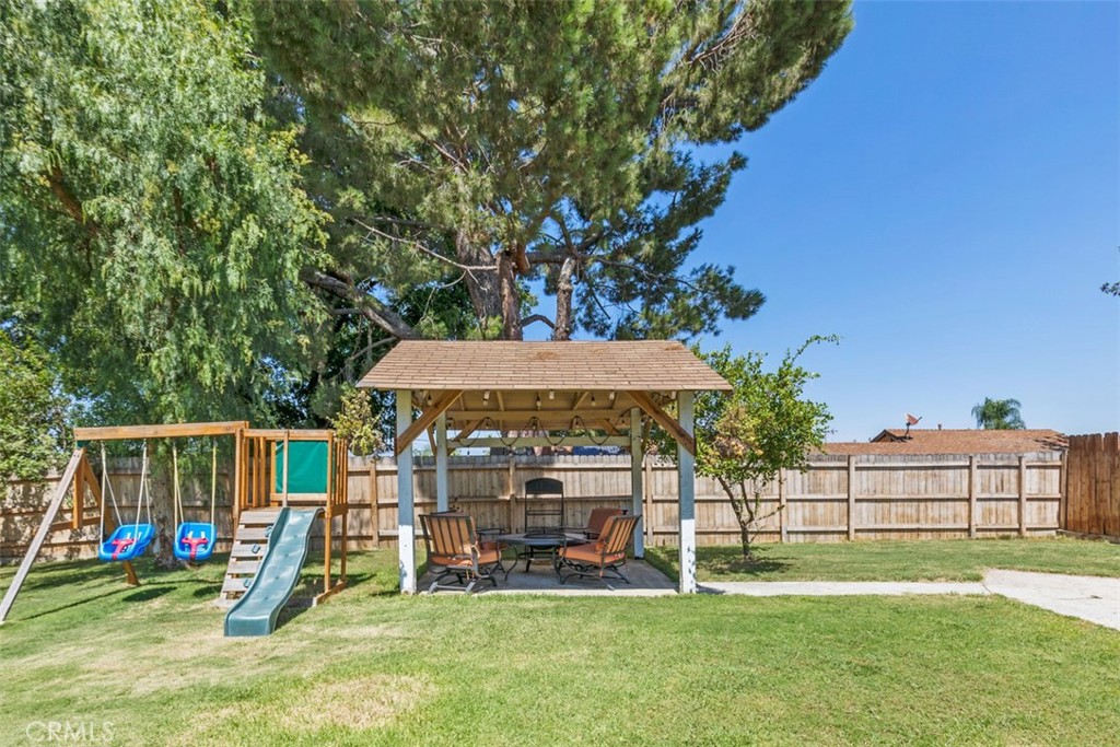 895 West Crestview Street Corona, CA 92882 - Photo 24 of 25