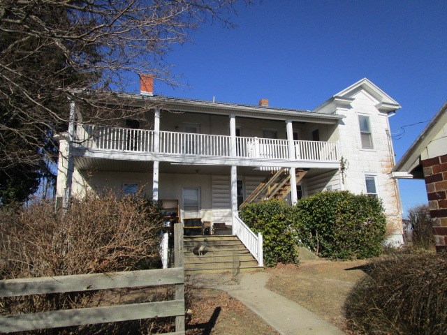 951 Kiddsville Road Waynesboro, VA 22980 - Photo 4 of 29 a front view of a house with a yard