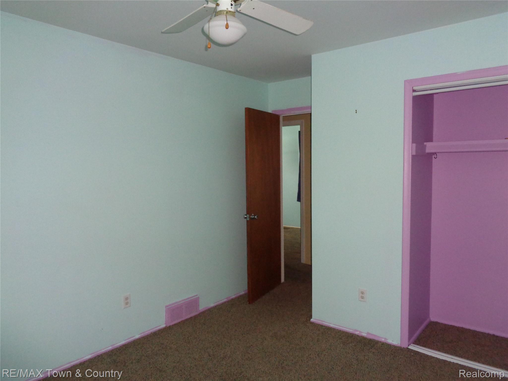 7375 Gillette Road Flushing, MI 48433 - Photo 18 of 28 DSC02966.JPG