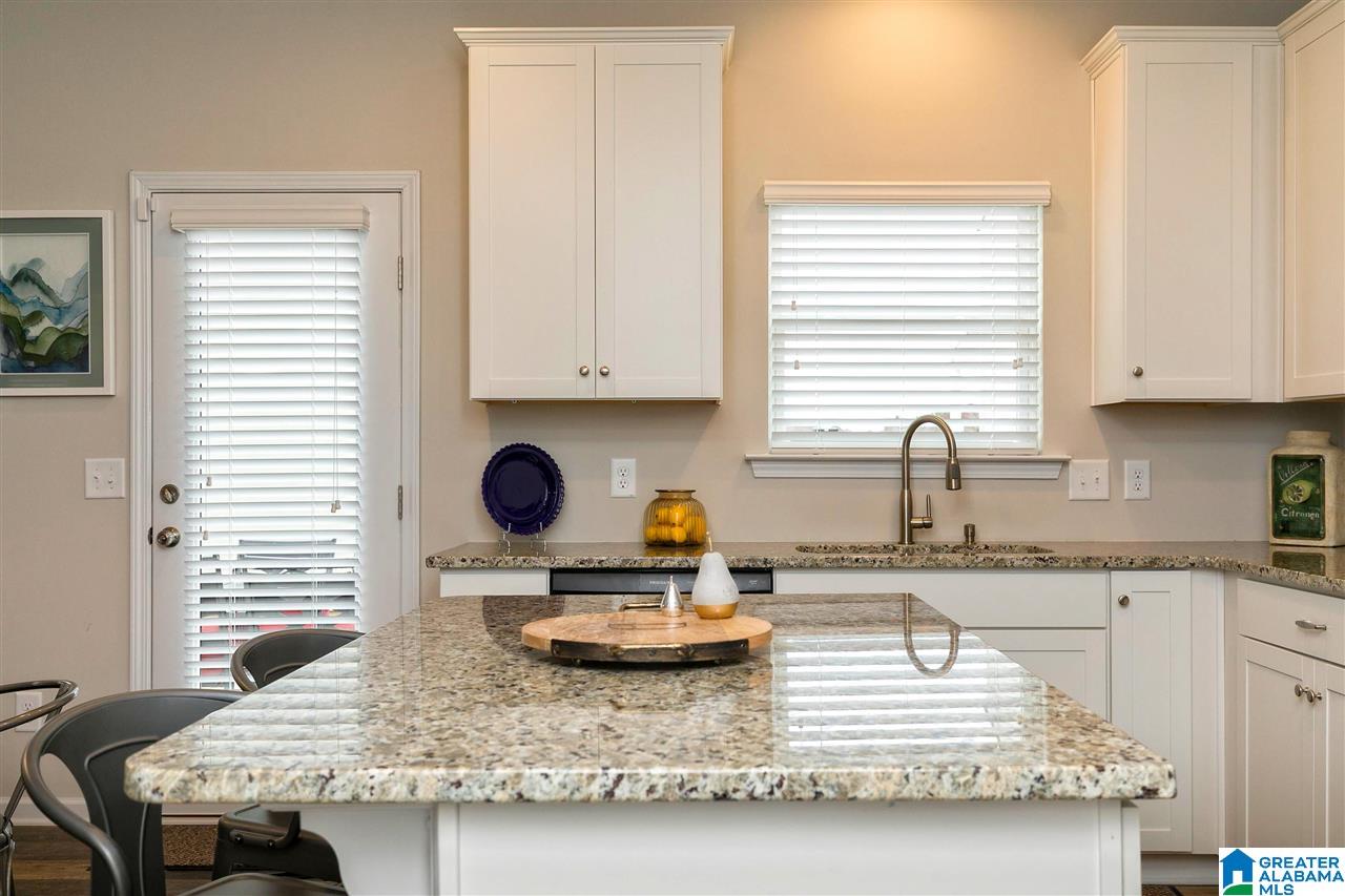 751 Ridgeway Avenue Columbiana, AL 35051 - Photo 15 of 32
