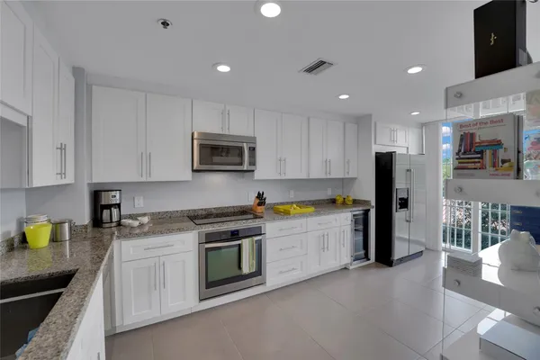 $3,500 | 4108 West Palm Aire Drive, Unit 83B, Pompano Beach, FL 33069