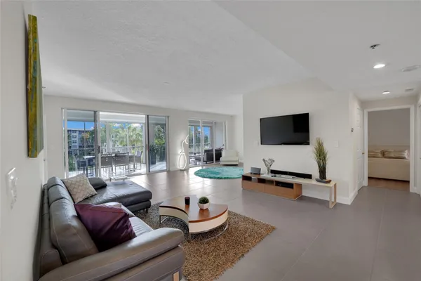 $3,500 | 4108 West Palm Aire Drive, Unit 83B, Pompano Beach, FL 33069