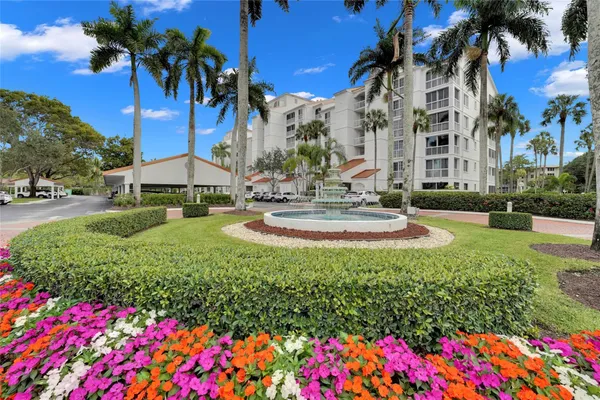 $3,500 | 4108 West Palm Aire Drive, Unit 83B, Pompano Beach, FL 33069
