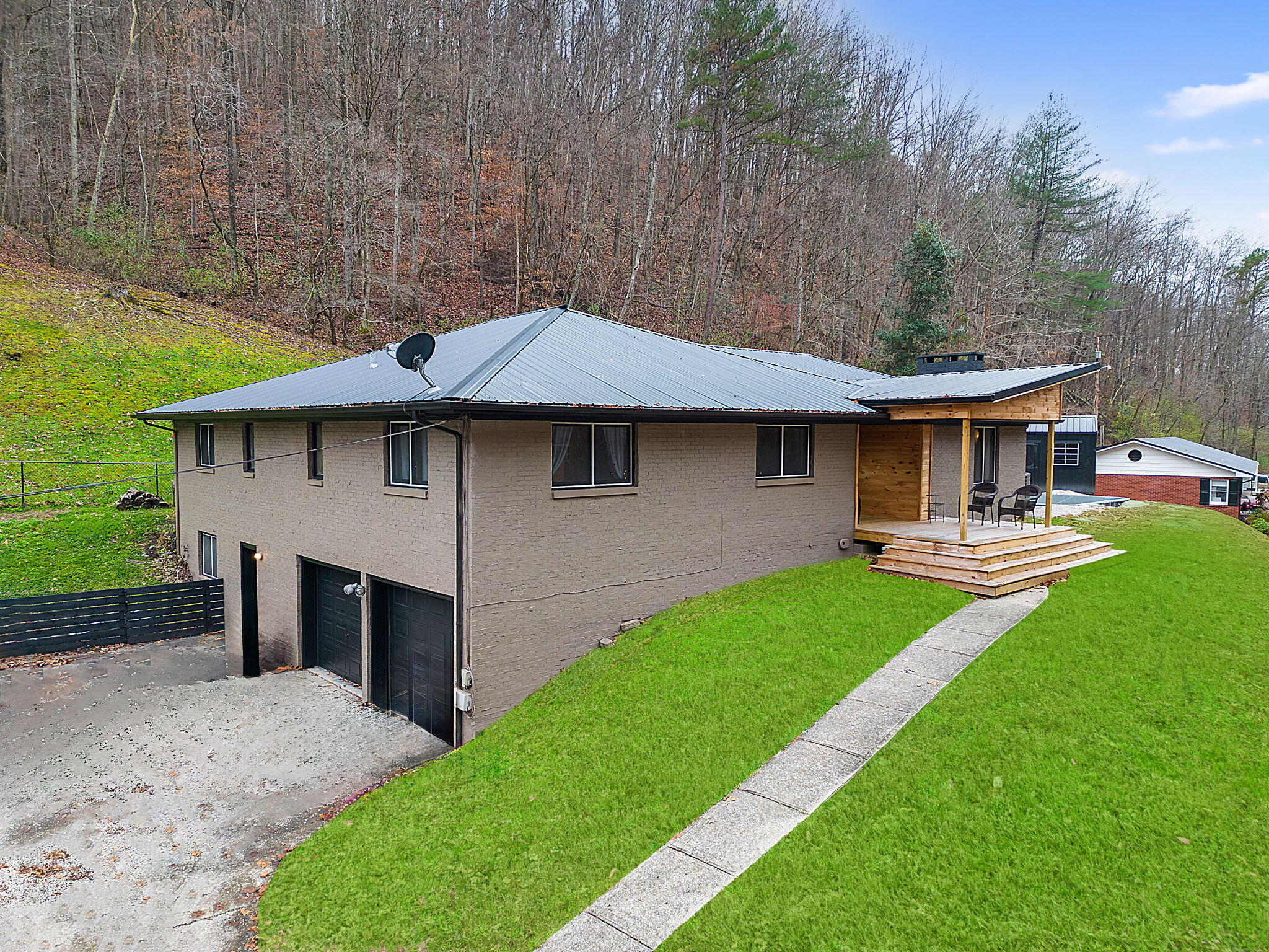 584 Trimble Branch Road Prestonsburg, KY 41653 - Photo 1 of 55 68-web-or-mls-JH-TB-7