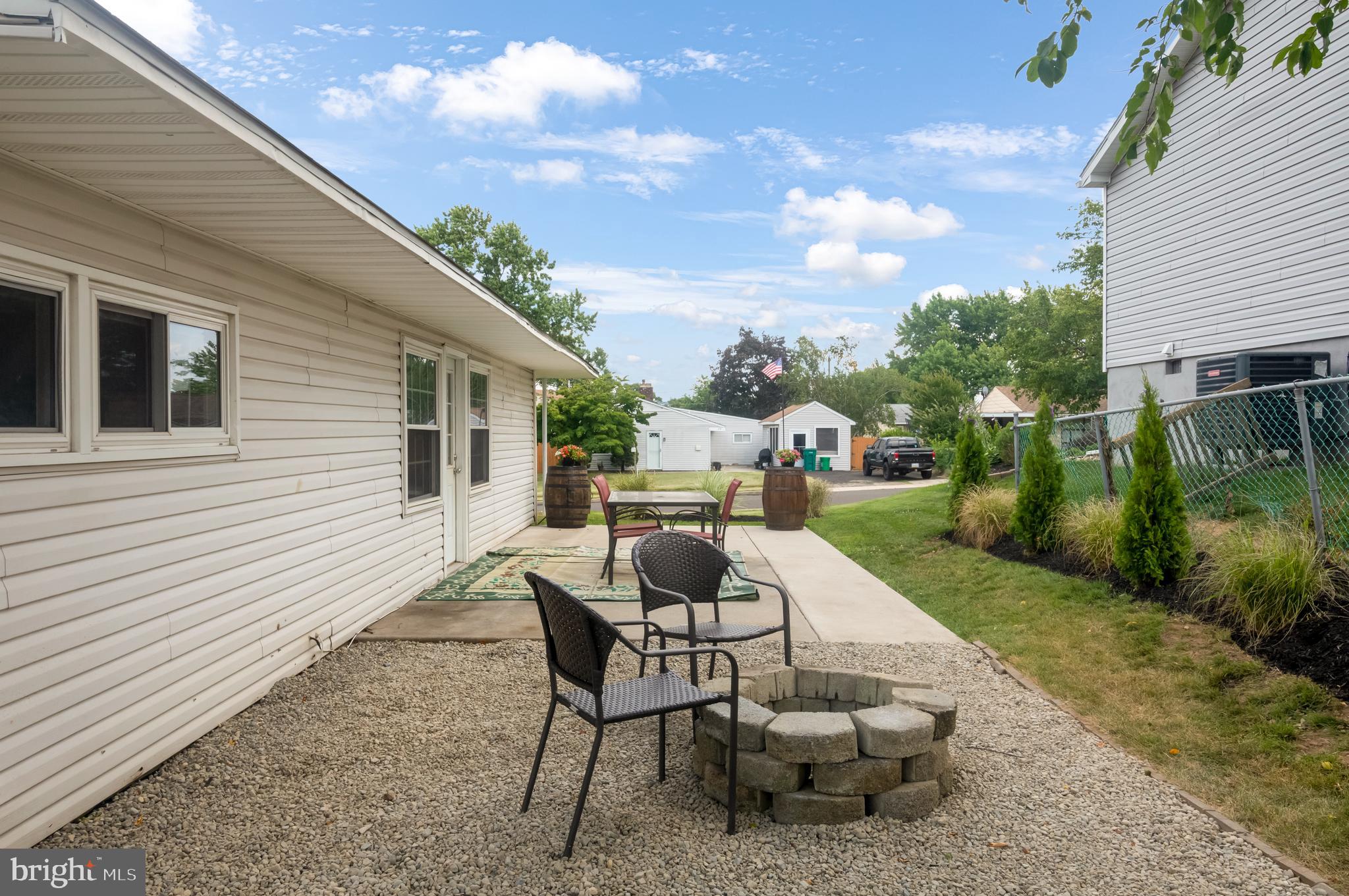 39 Deepgreen Lane Levittown, PA 19055 - Photo 17 of 20