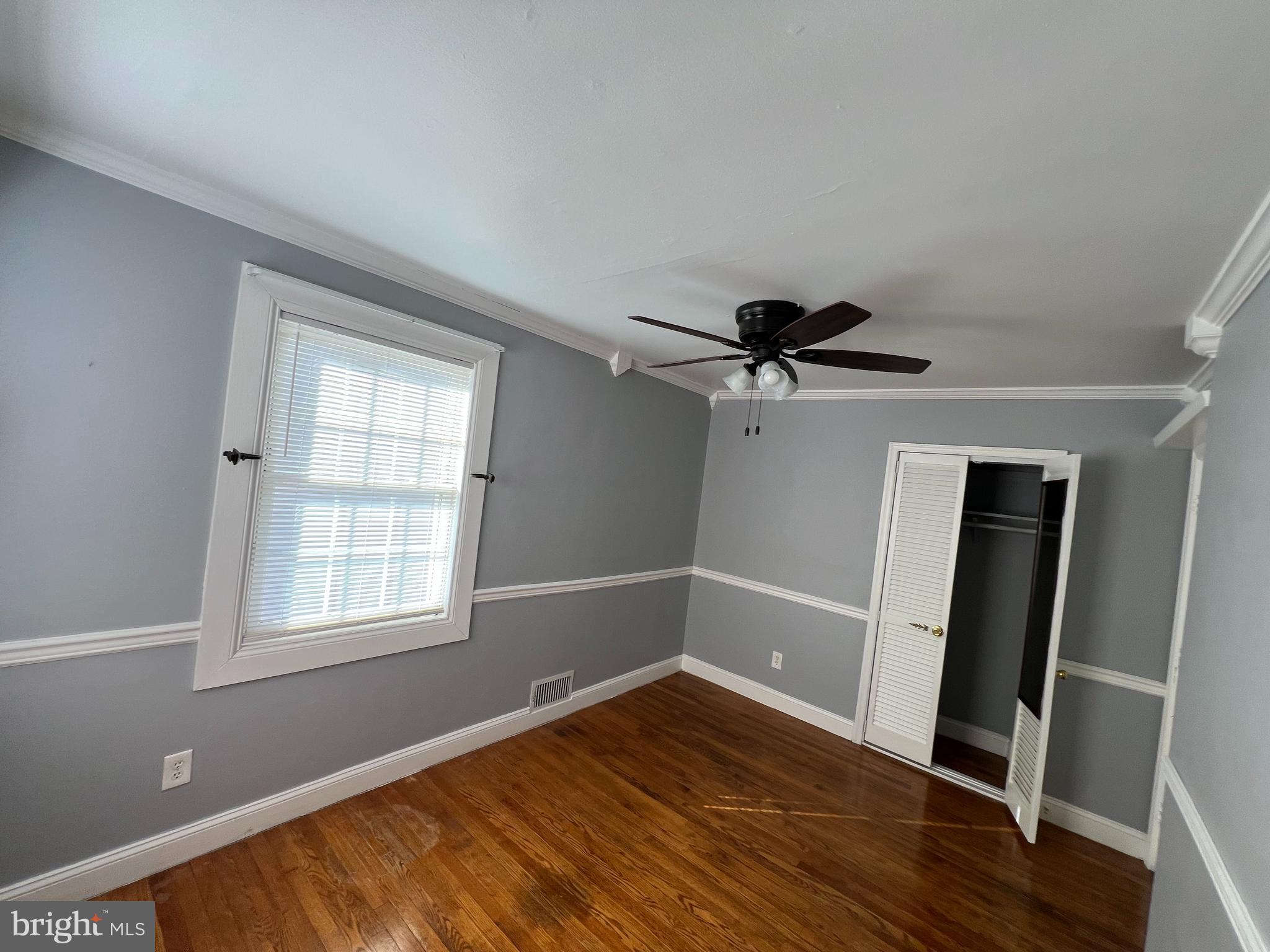 12220 Centerhill Street Silver Spring, MD 20902 - Photo 20 of 73 Second floor bedroom