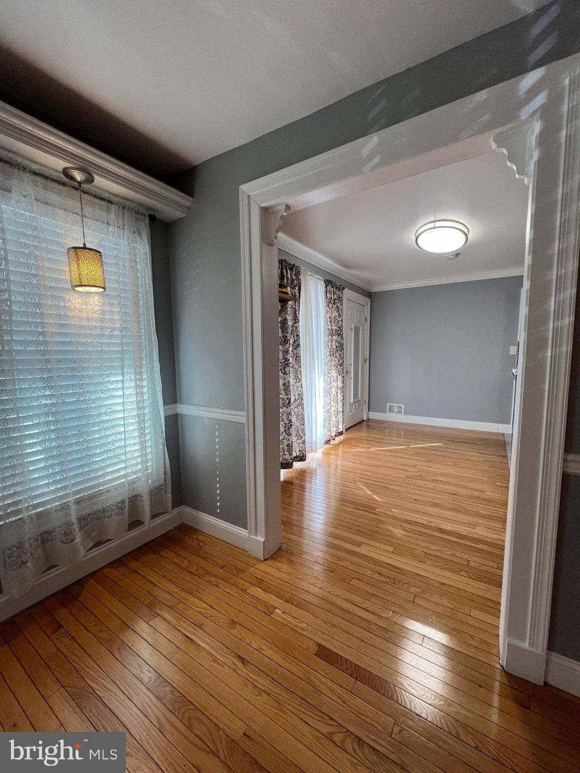 12220 Centerhill Street Silver Spring, MD 20902 - Photo 10 of 73 LR to DR view