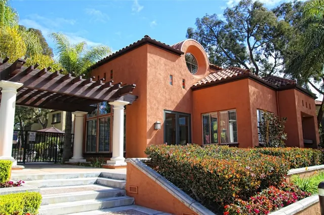 $5,200 | 105 Bay Hill Drive, Newport Beach, CA 92660