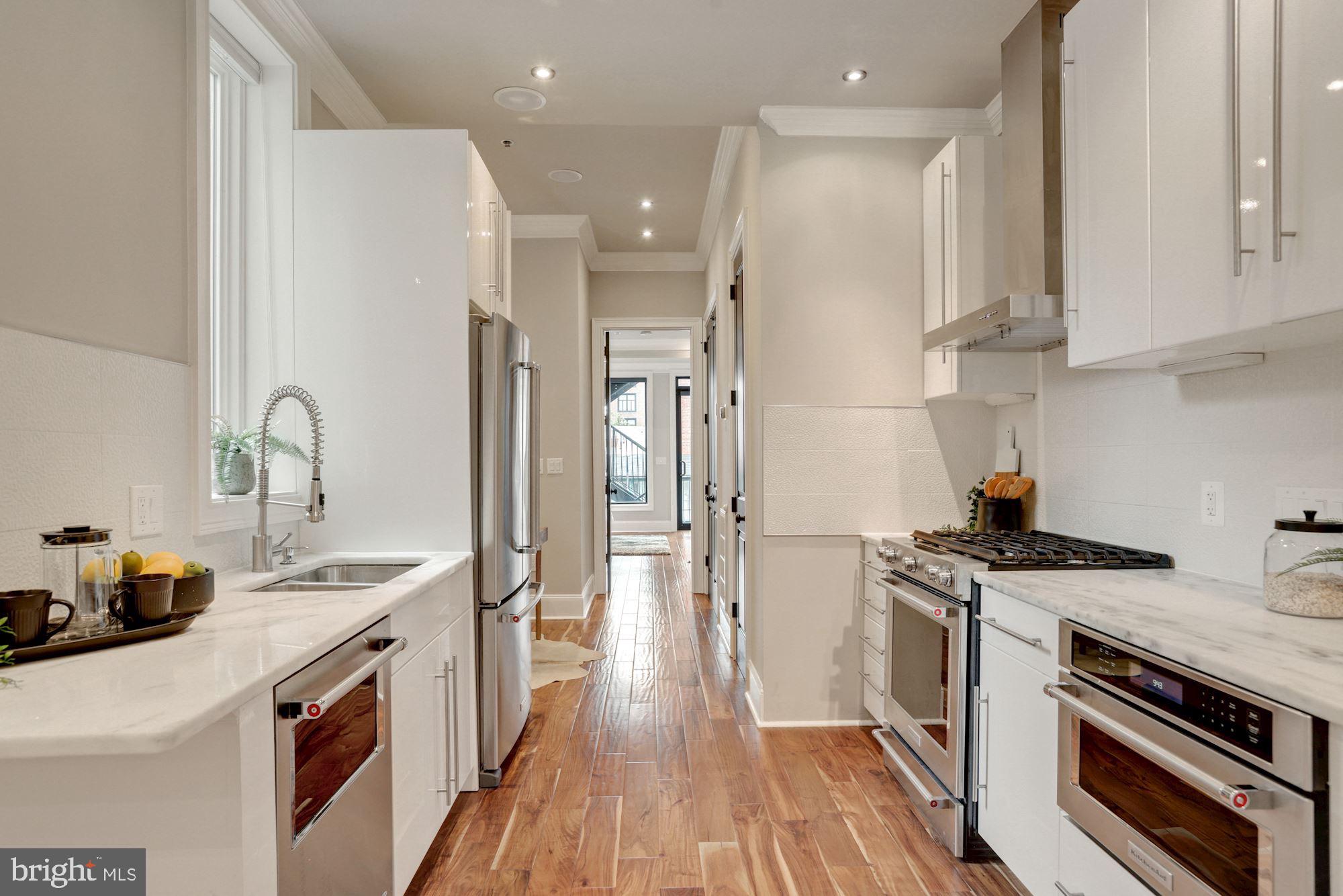 2464 Ontario Road Northwest, Unit 3 Washington, DC 20009 - Photo 9 of 24