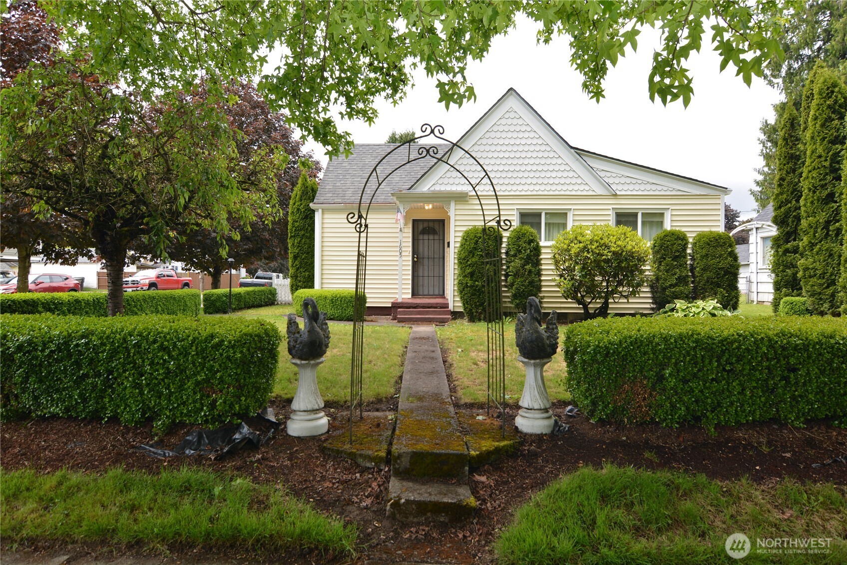 1605 7th Avenue Longview, WA 98632 - Photo 1 of 29