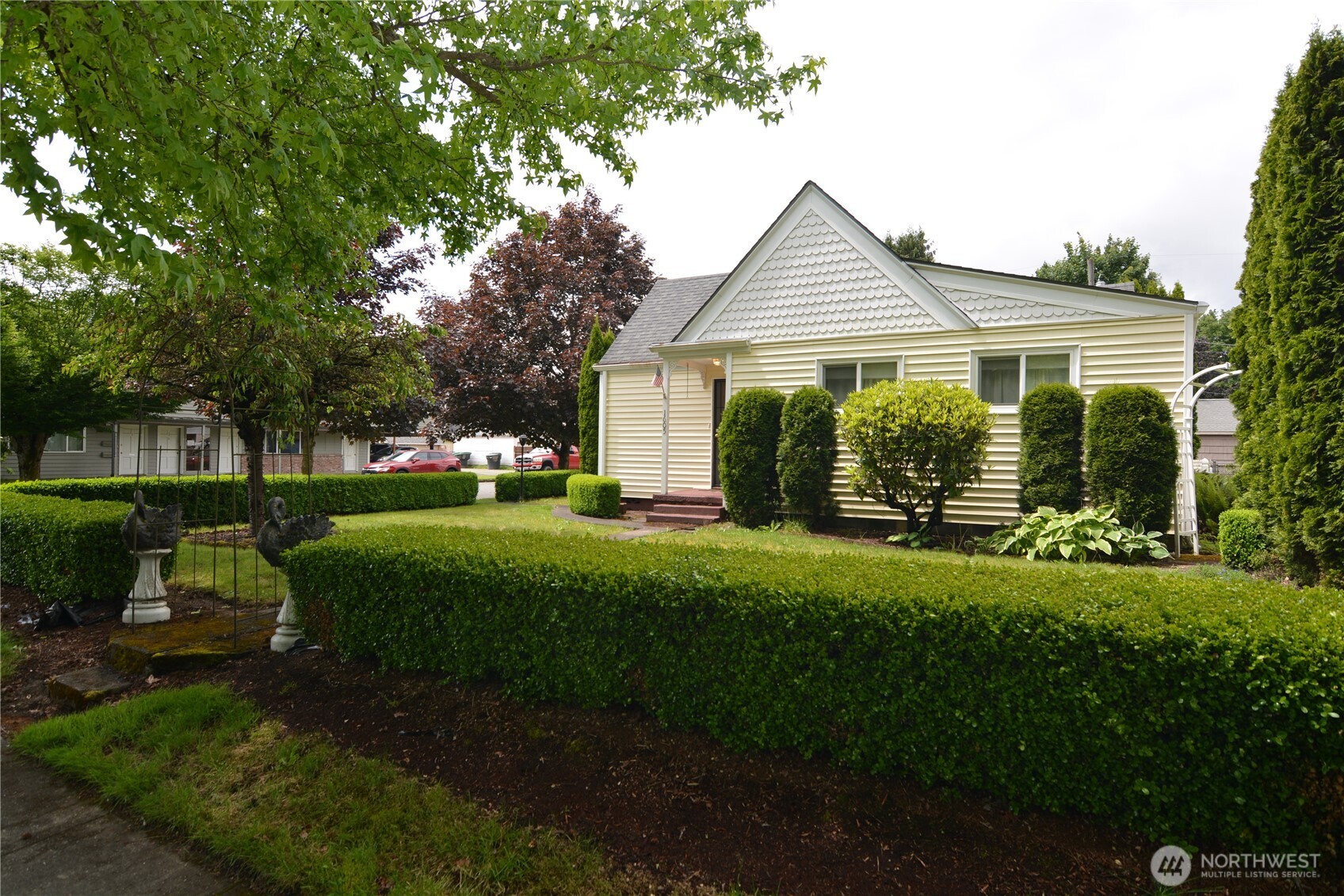 1605 7th Avenue Longview, WA 98632 - Photo 2 of 29