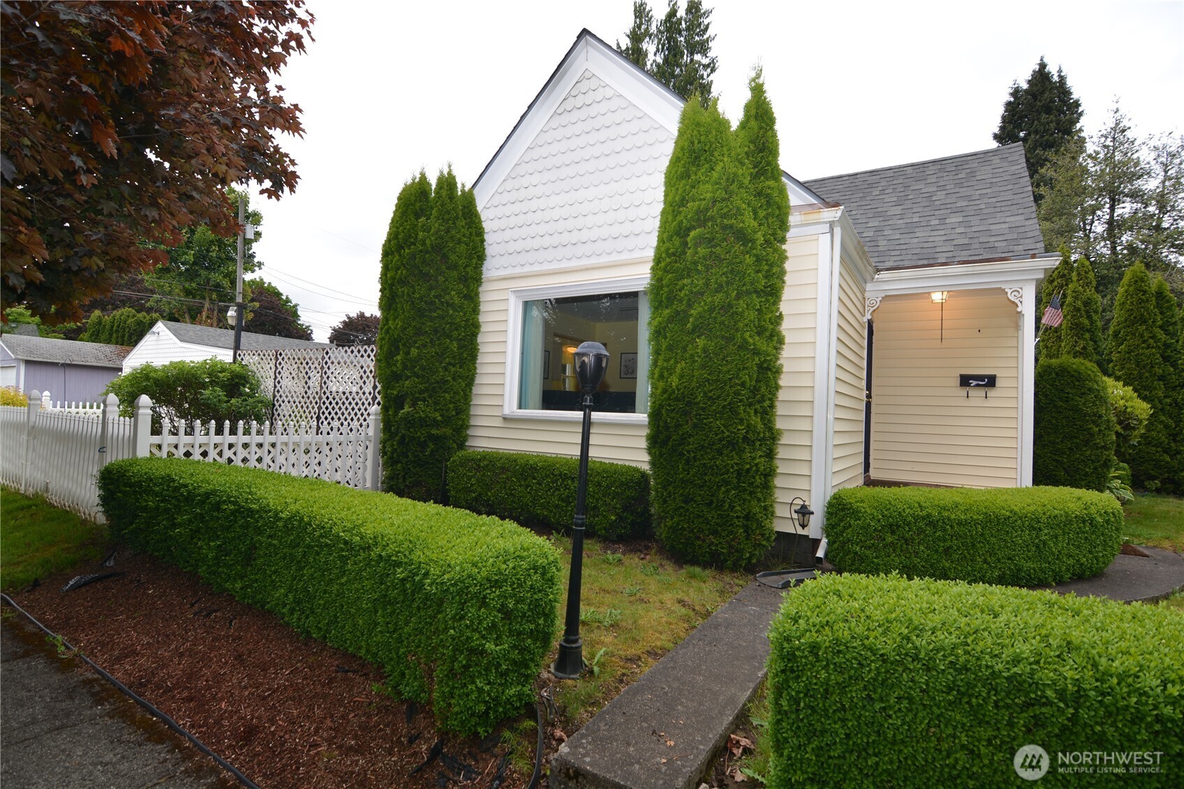 1605 7th Avenue Longview, WA 98632 - Photo 3 of 29