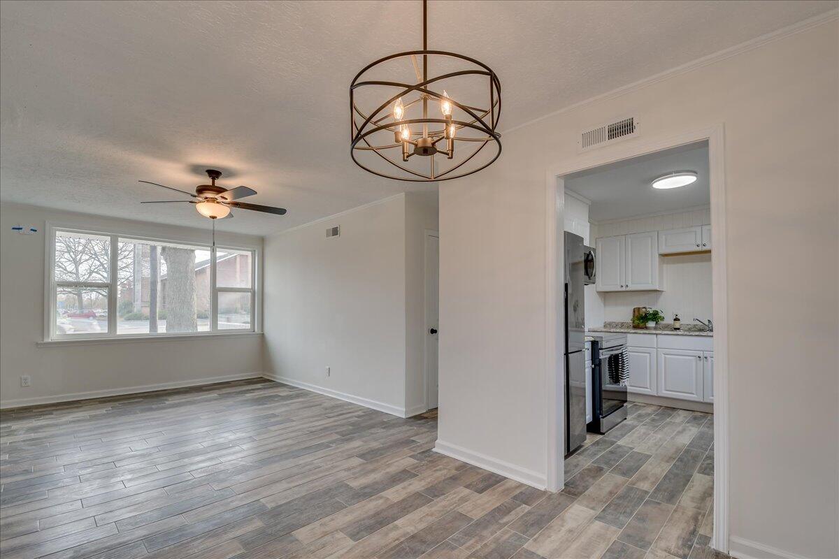 215 East Pine Log Road Aiken, SC 29803 - Photo 9 of 28