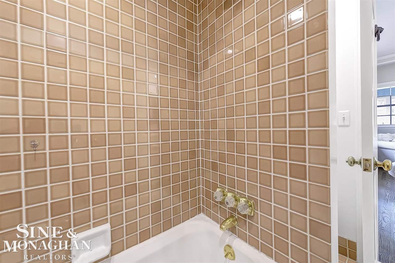 34 Edgemere Road Grosse Pointe Farms, MI 48236 - Photo 24 of 67