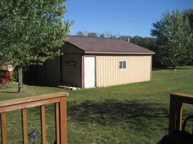 8812 Marr Road Almont, MI 48003 - Photo 5 of 12 31023558-4.JPG