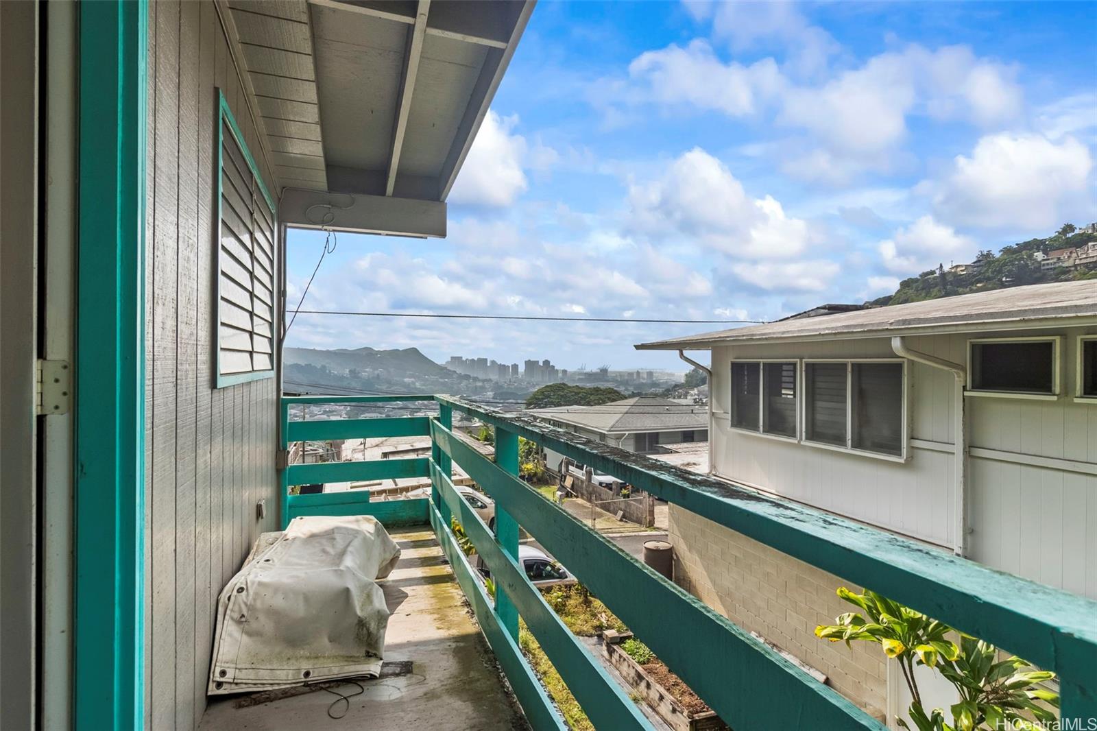 2745 Booth Road, Unit H Honolulu, HI 96813 - Photo 3 of 14