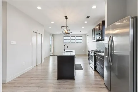 $2,300 | 2767 Vienna Street, New Orleans, LA 70122