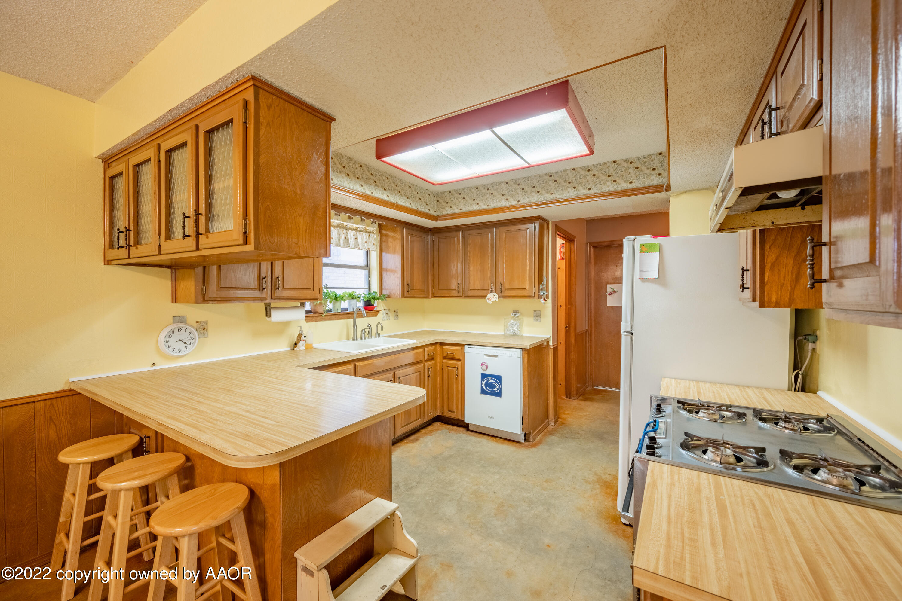 6614 Falcon Road Amarillo, TX 79109 - Photo 5 of 21 kitchen 1
