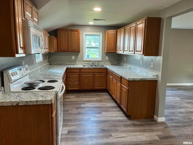 $155,000 | 212 Adams Street, Coatsburg, IL 62325