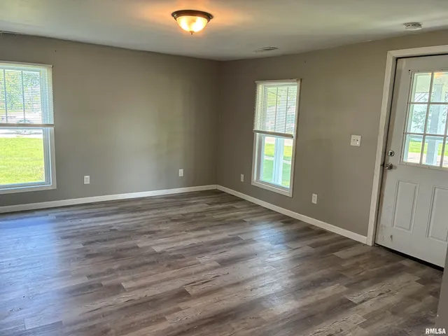 $155,000 | 212 Adams Street, Coatsburg, IL 62325