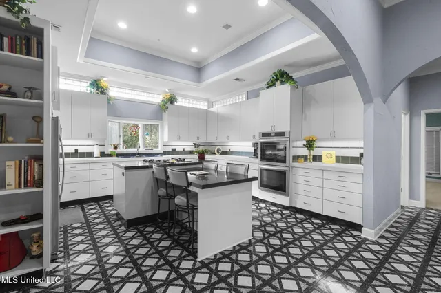 $525,000 | 901 Hackberry Lane, Canton, MS 39046