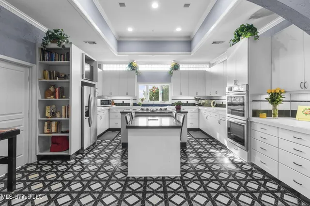 $525,000 | 901 Hackberry Lane, Canton, MS 39046