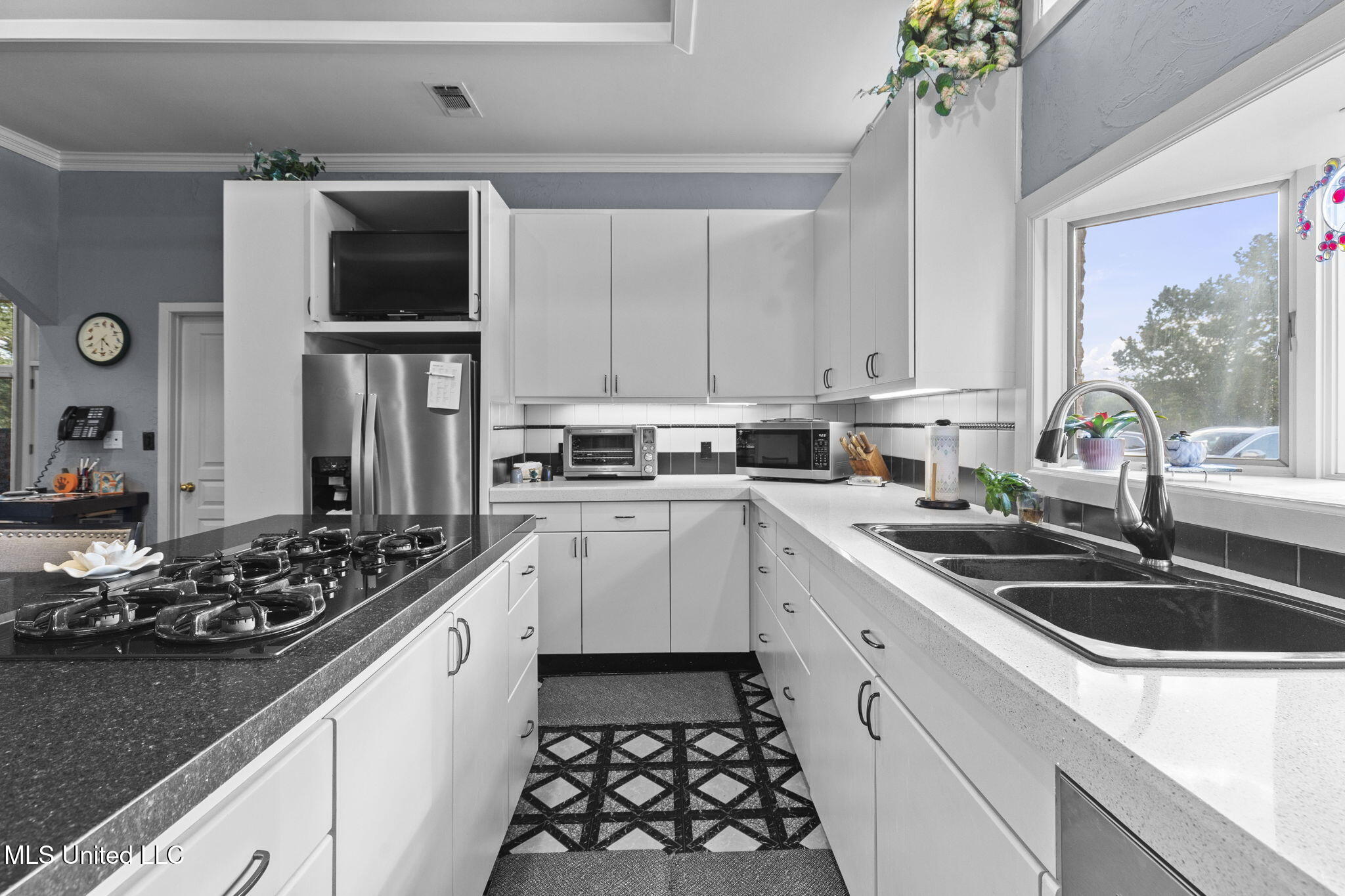 901 Hackberry Lane Canton, MS 39046 - Photo 16 of 63 32-web-or-mls-901 Hackberry-33