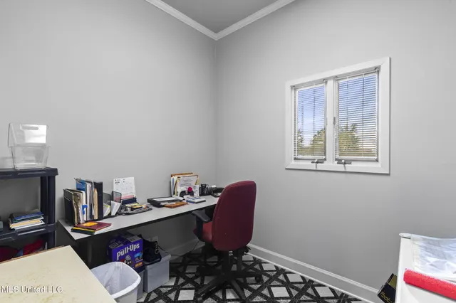 $525,000 | 901 Hackberry Lane, Canton, MS 39046