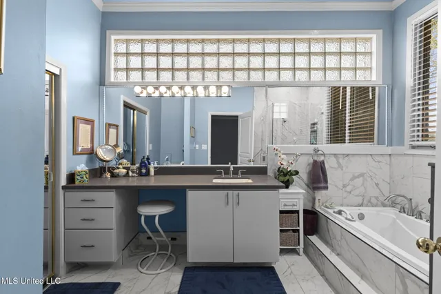 $525,000 | 901 Hackberry Lane, Canton, MS 39046