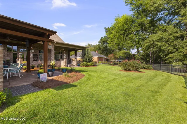 $525,000 | 901 Hackberry Lane, Canton, MS 39046