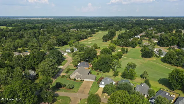 $525,000 | 901 Hackberry Lane, Canton, MS 39046