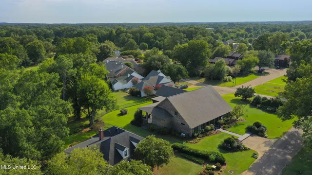 $525,000 | 901 Hackberry Lane, Canton, MS 39046